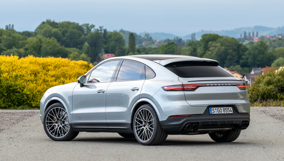 2022 Porsche Cayenne Release Date, Redesign, Coupe, GTS, and News