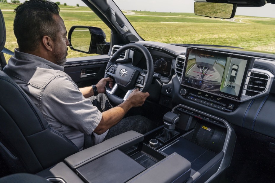 2025 Toyota Electric & Redesign Best Luxury Cars