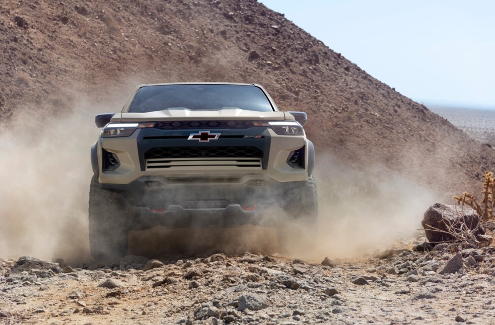 New 2024 Chevy Colorado ZR2: Specs, Hybrid, & Release Date