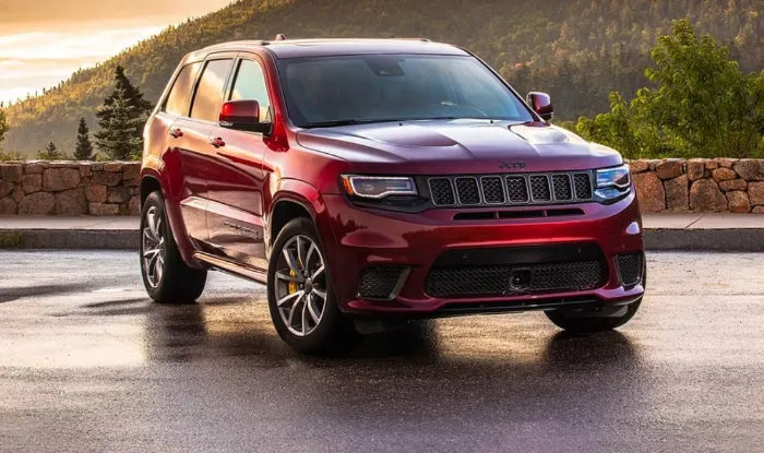 Jeep Trackhawk 2025: Cost. Specs, and Colors