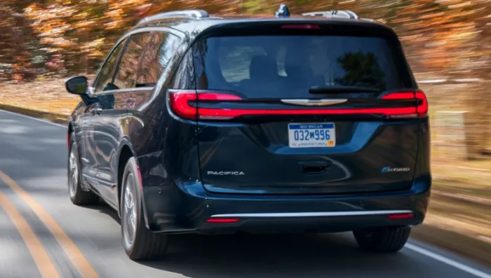 New 2025 Chrysler Pacifica Release Date, Price, & Hybrid